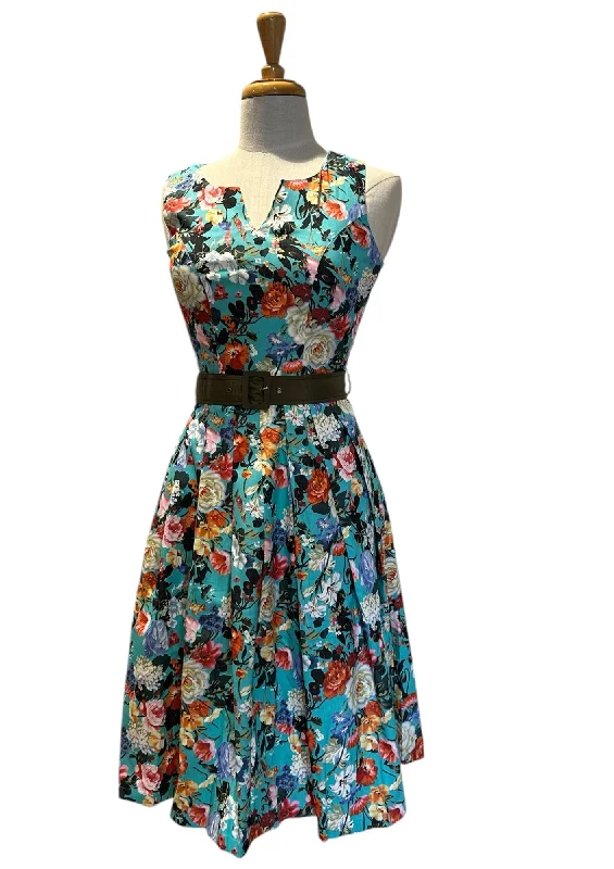 Floral Denim Dress Chic floral dresses