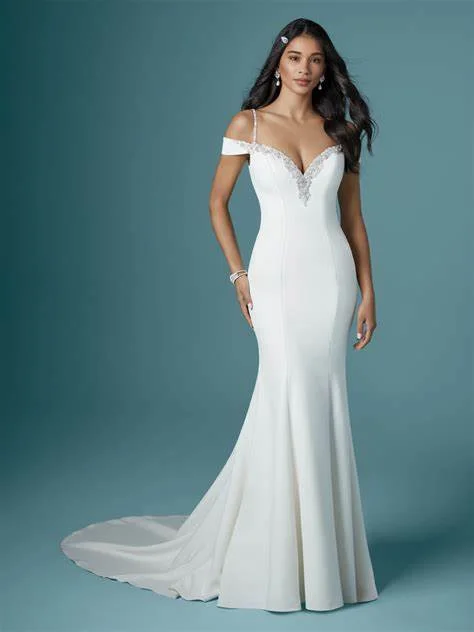 Maggie Sottero Eve A-line unclassified dresses